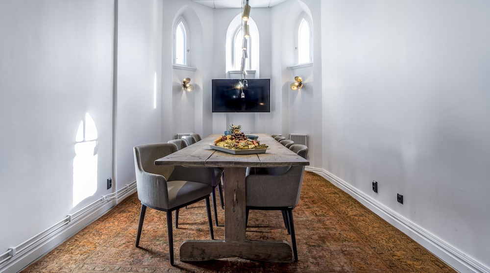 Home Hotel Borgen 48/54
