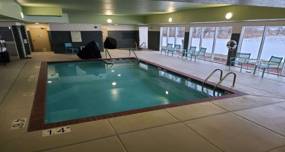 swimming pool spa