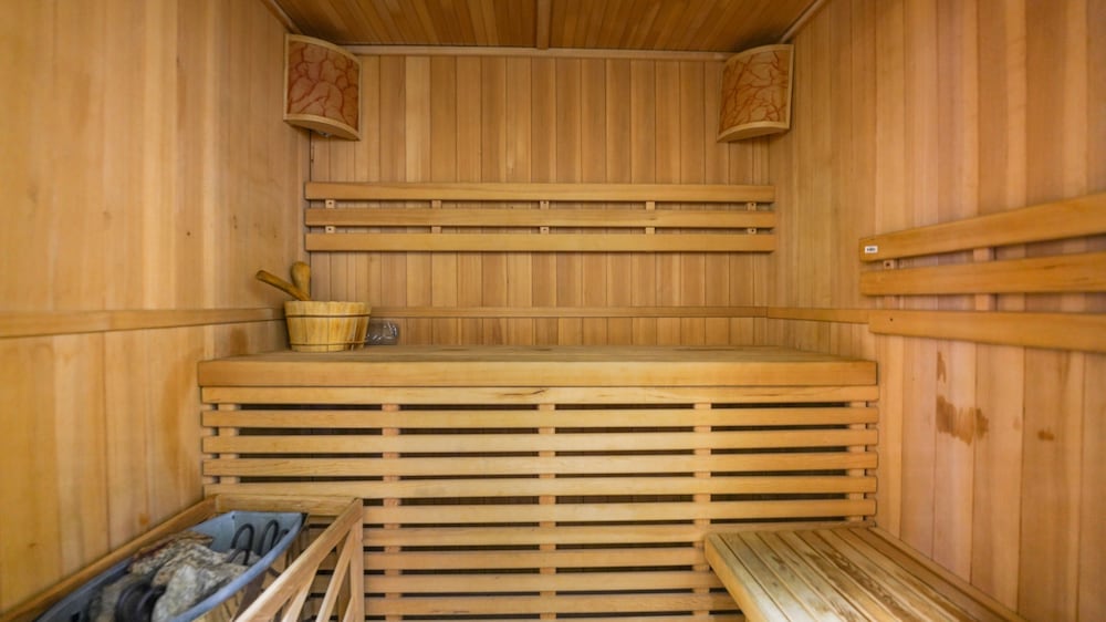 swimming pool spa