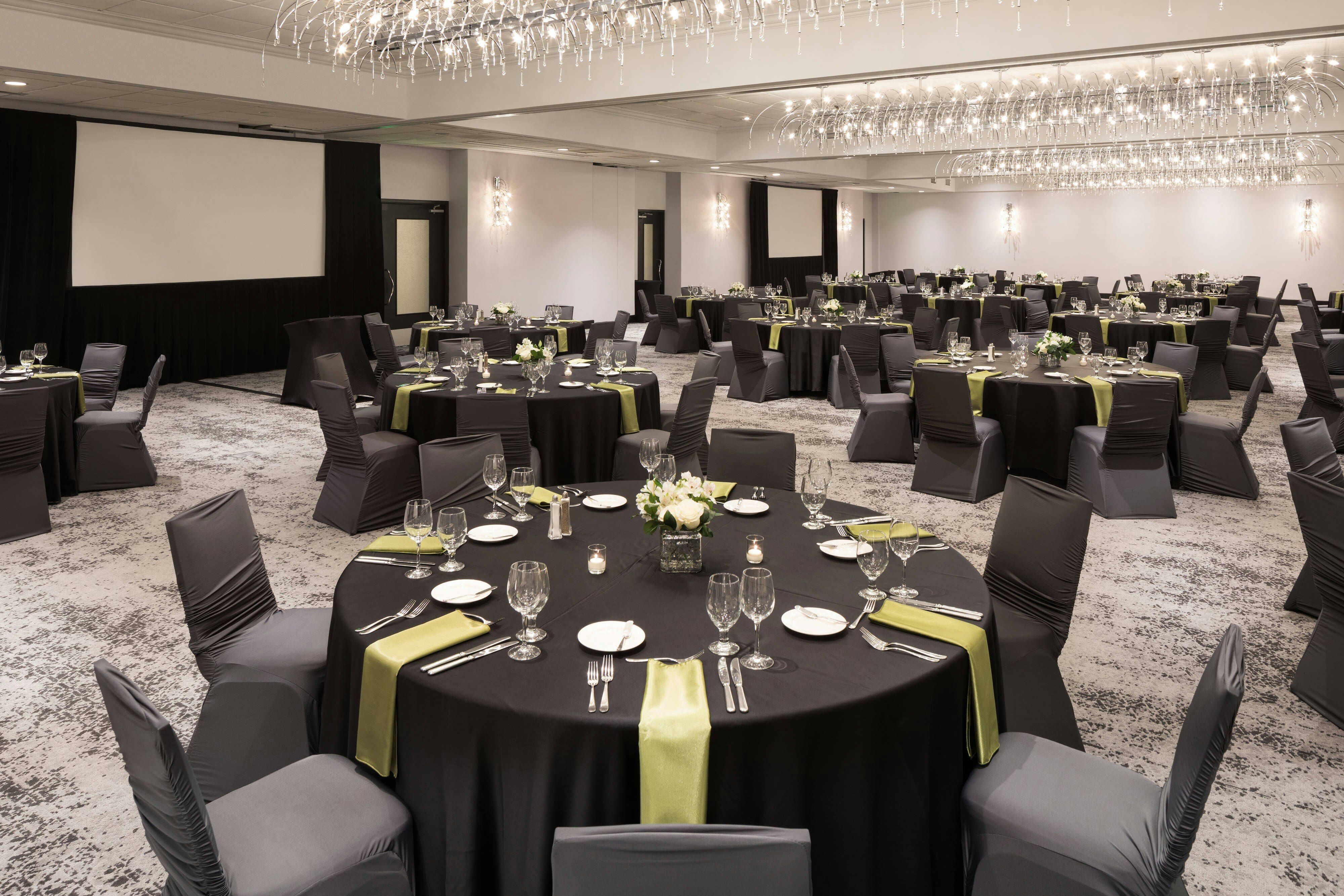 SHERATON BLOOMINGTON HOTEL 41/47