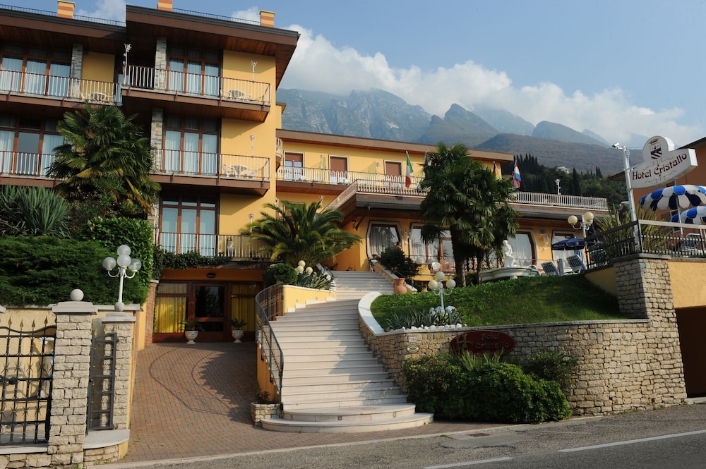 Hotel Cristallo 4/45