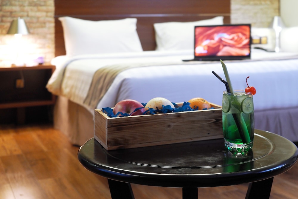 Fox Hotel Nagoya Batam 6/69