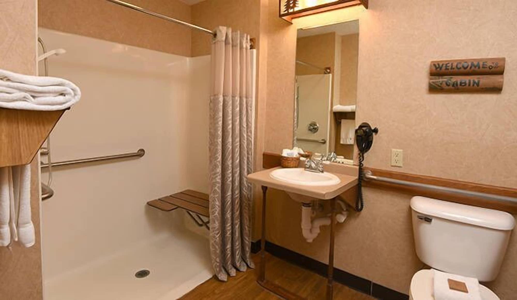 Boarders Inn & Suites by Cobblestone Hotels in Waukon 23/25