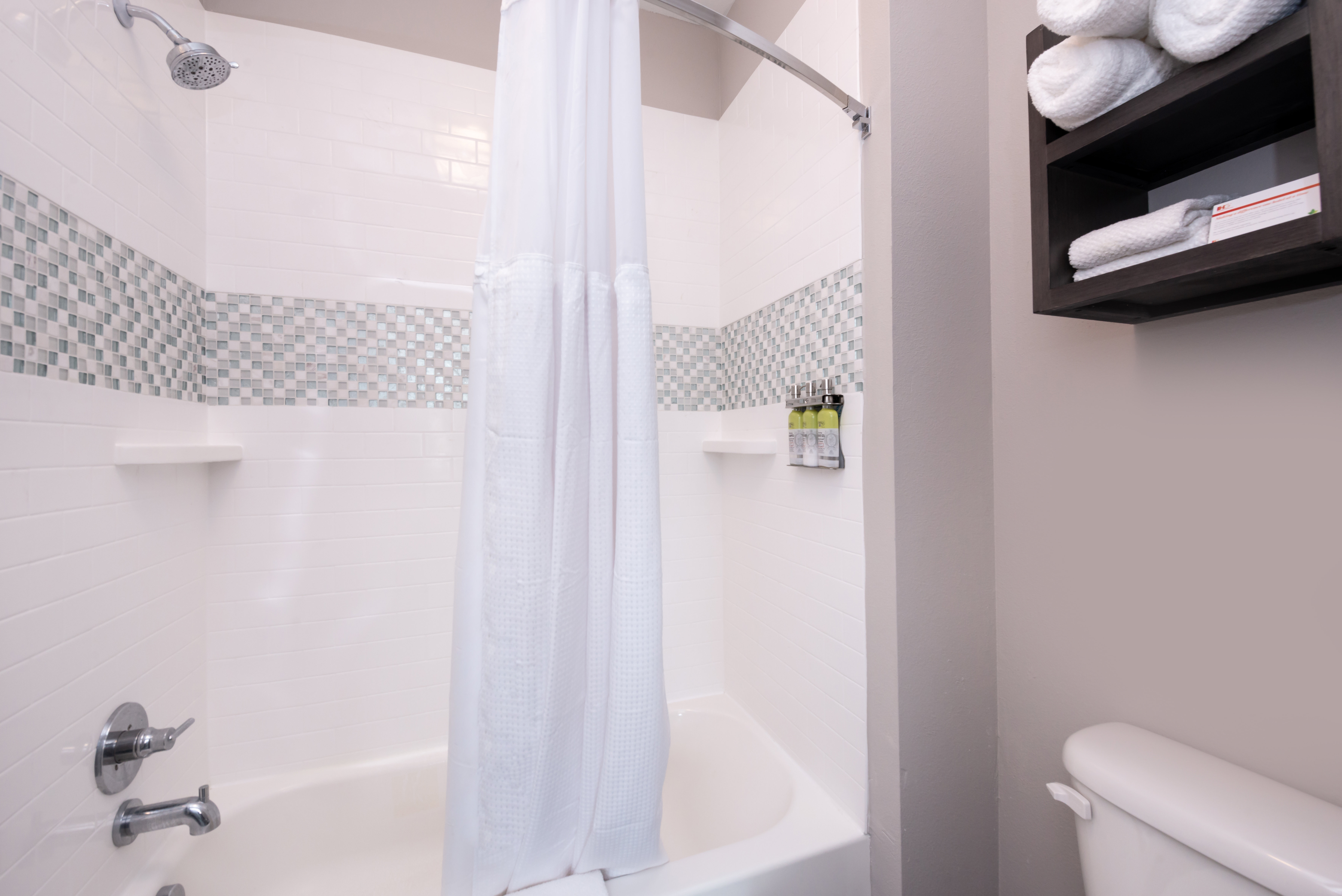 STAYBRIDGE SUITES LAKE CHARLES 47/48