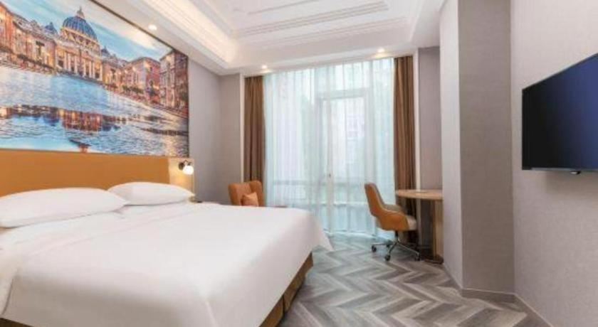Vienna Hotel (Suzhou Jinji Lake) 15/50
