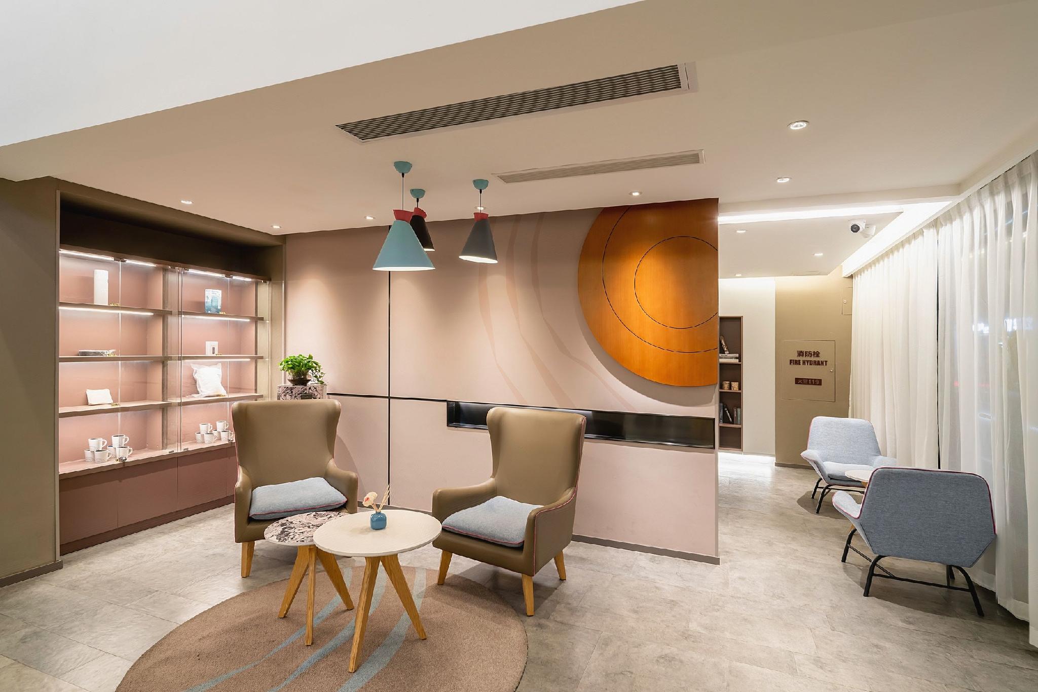Home Inn Neo (Xiamen Railway Station Wenzao) 24/36