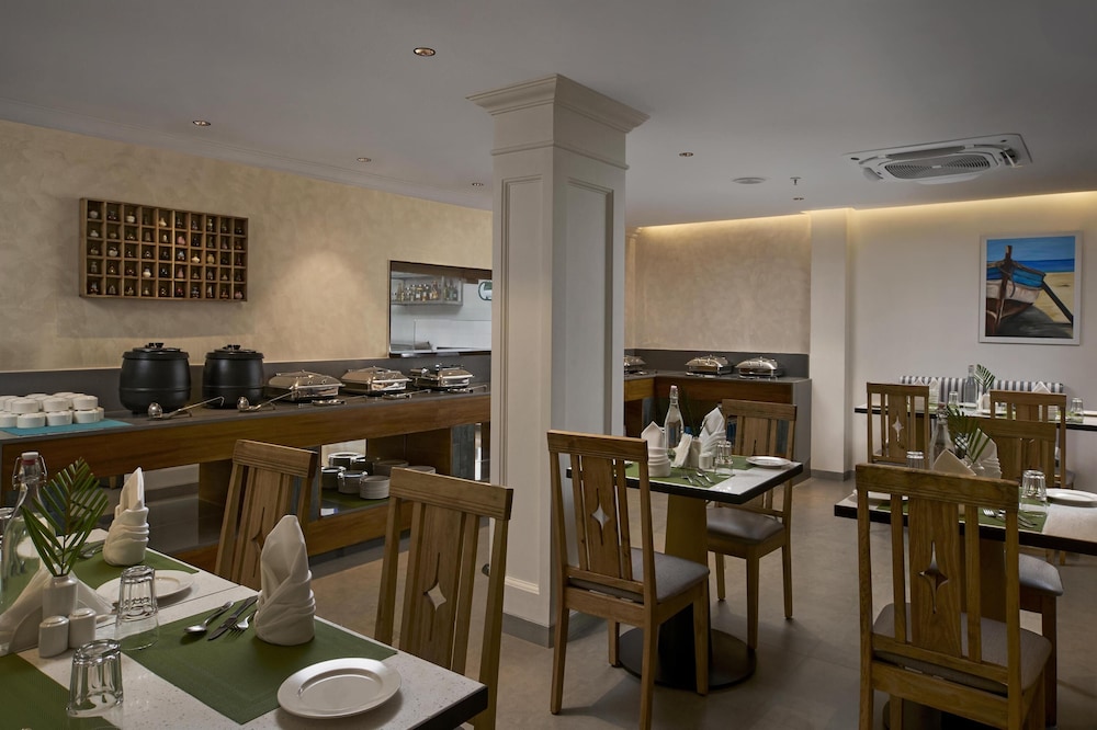 Radisson Goa Candolim Hotel 60/84