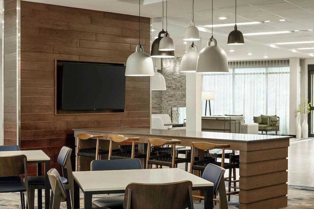 Fairfield Inn Suites By Marriott St Paul Northeast 24/30