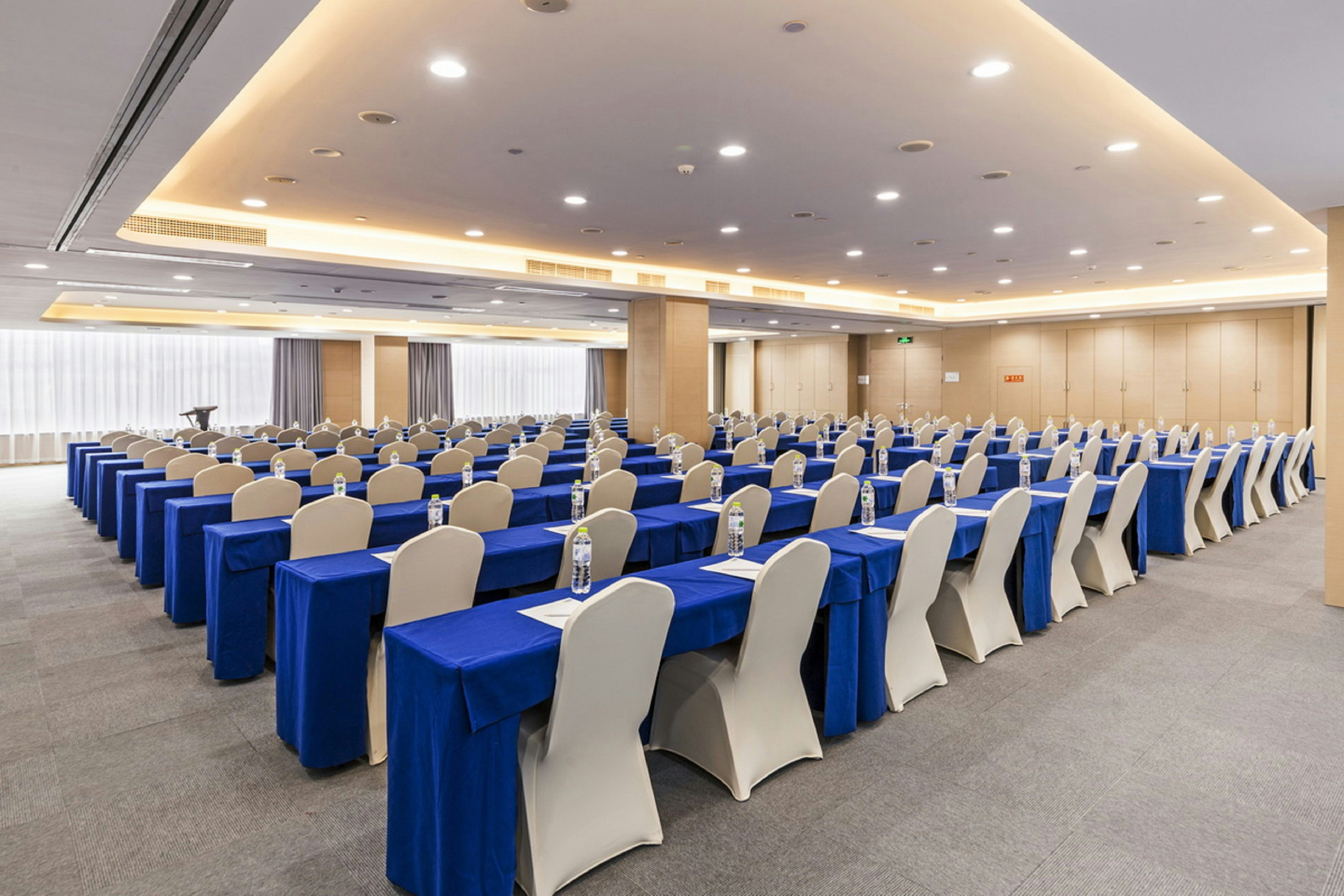 HOLIDAY INN EXPRESS JINAN HIGH-TECH ZONE 49/56