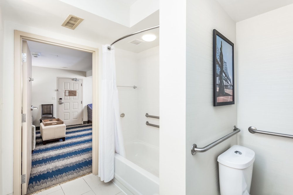 The Mercantile Hotel 51/55