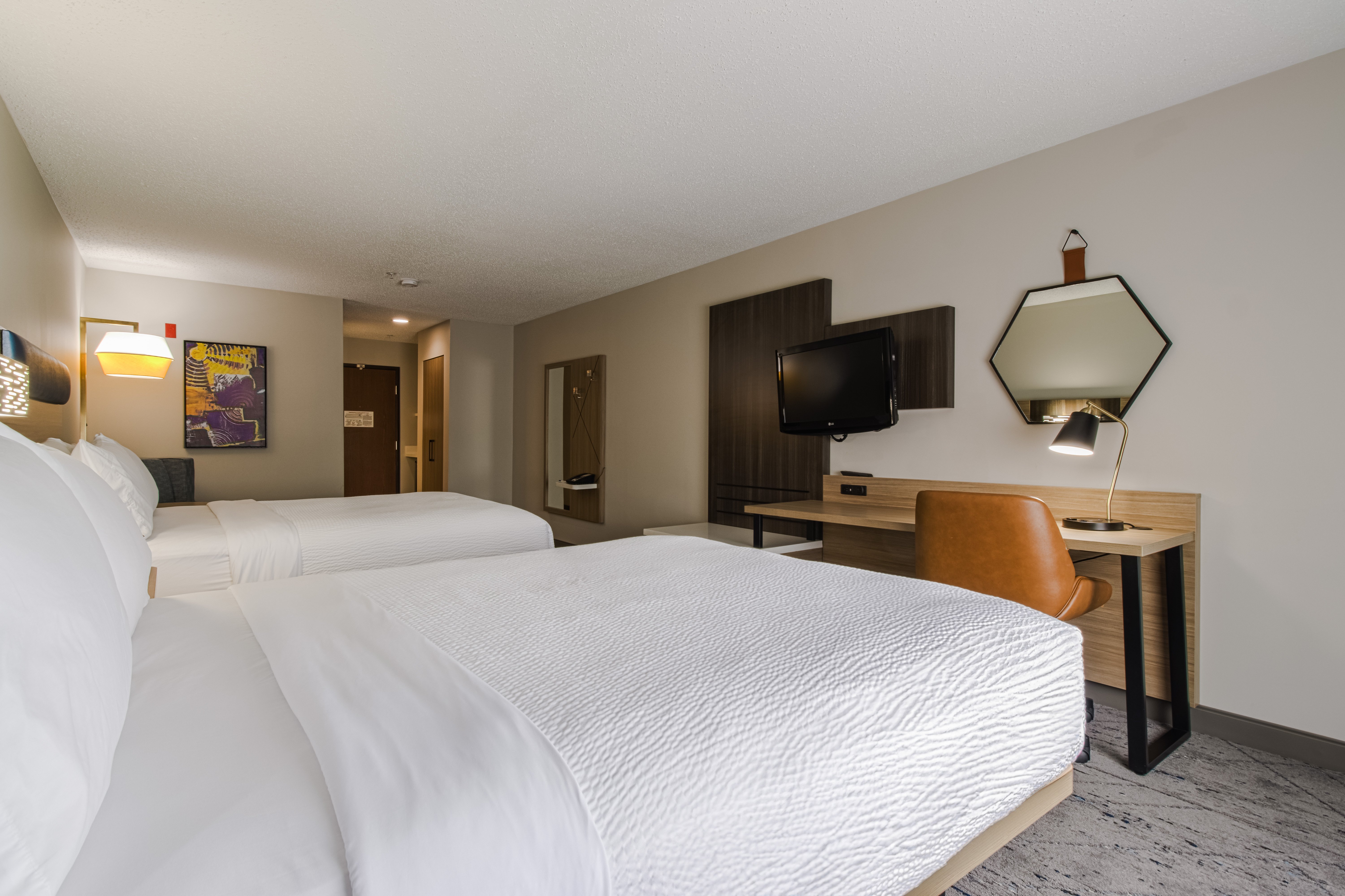 Holiday Inn Express Newington 16/50