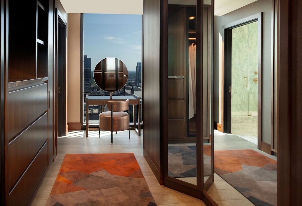 Grand Hyatt Nashville 33/73