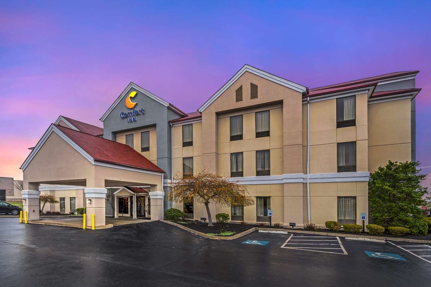 Spark by Hilton Cincinnati Airport South 1/30
