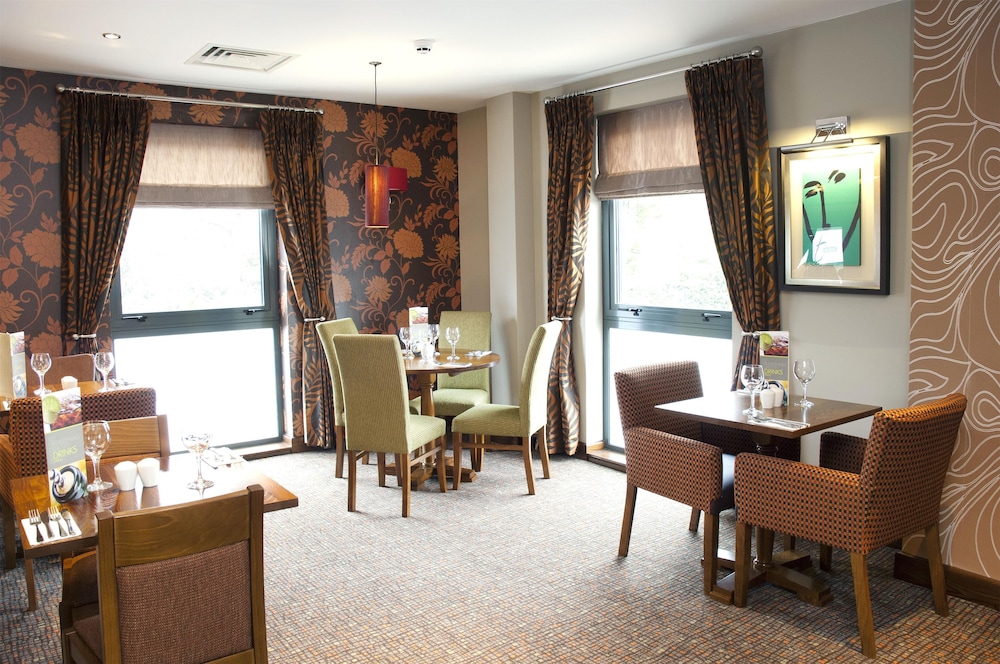 Premier Inn Camberley 20/32