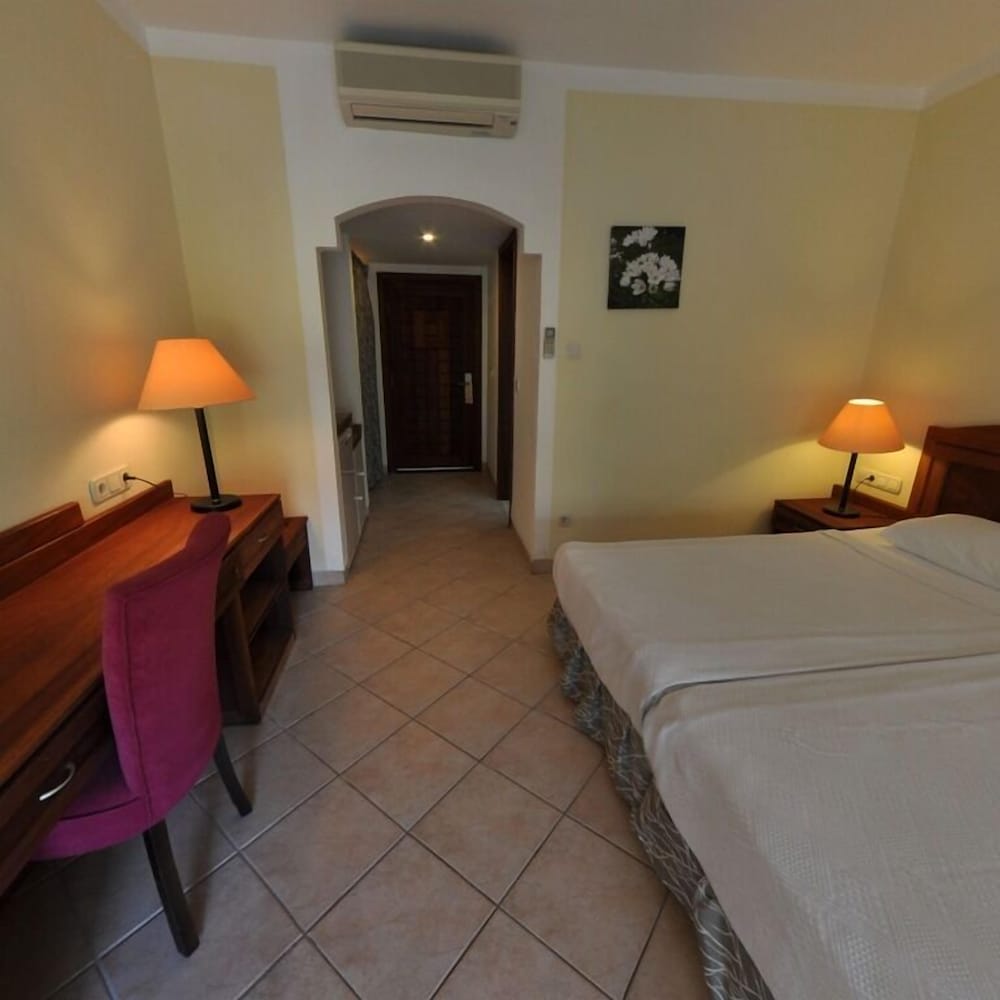 Okaliptus Otel 15/50