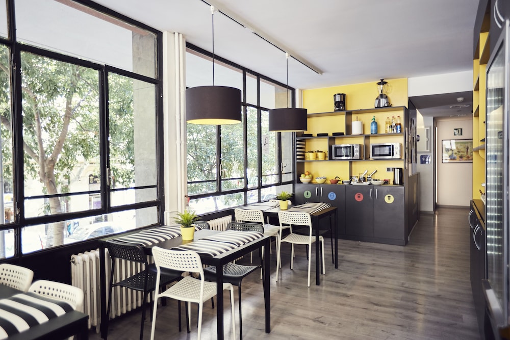 Free Hostels Barcelona 46/71