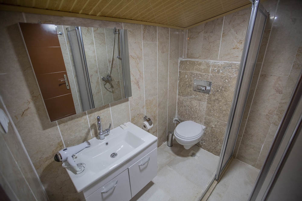 Capiedra Hotel 45/47