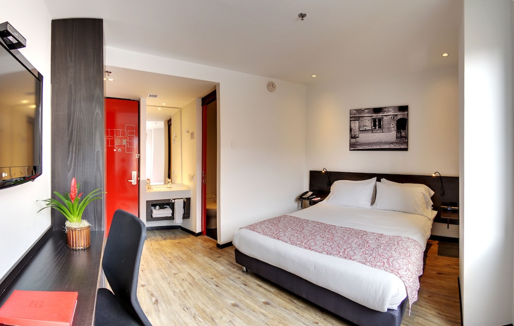 Hotel B3 Virrey 13/34