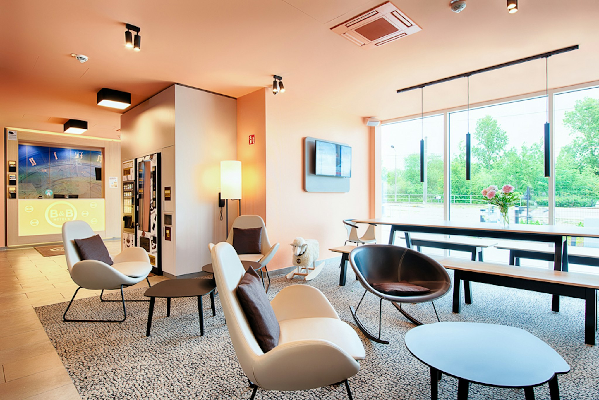 B&B Hotel Rostock-Hafen 14/19