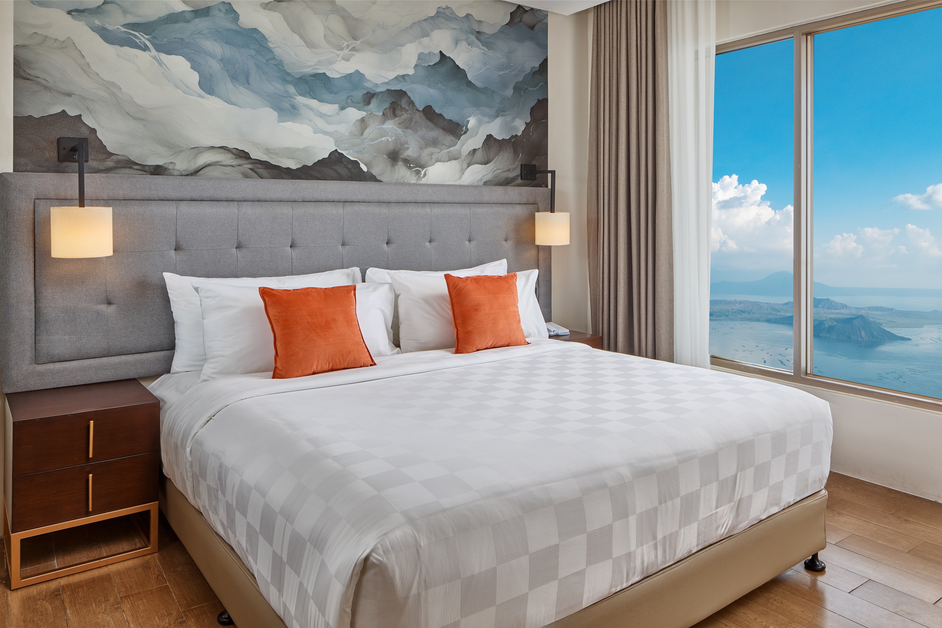 2 Bedrooms, Summit, Suite, Lake View