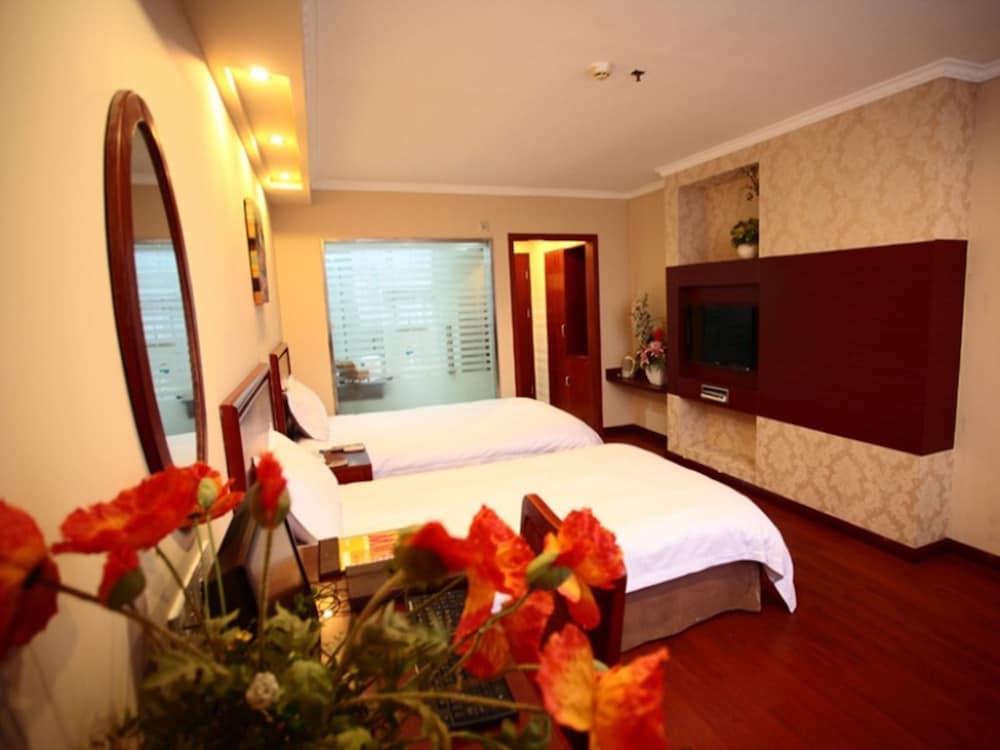 GreenTree Inn Huaian Chuzhou Dadao Hotel 18/31