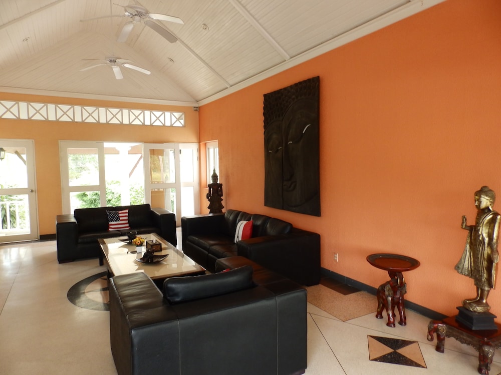 Serenity Lakeside Resort 40/69
