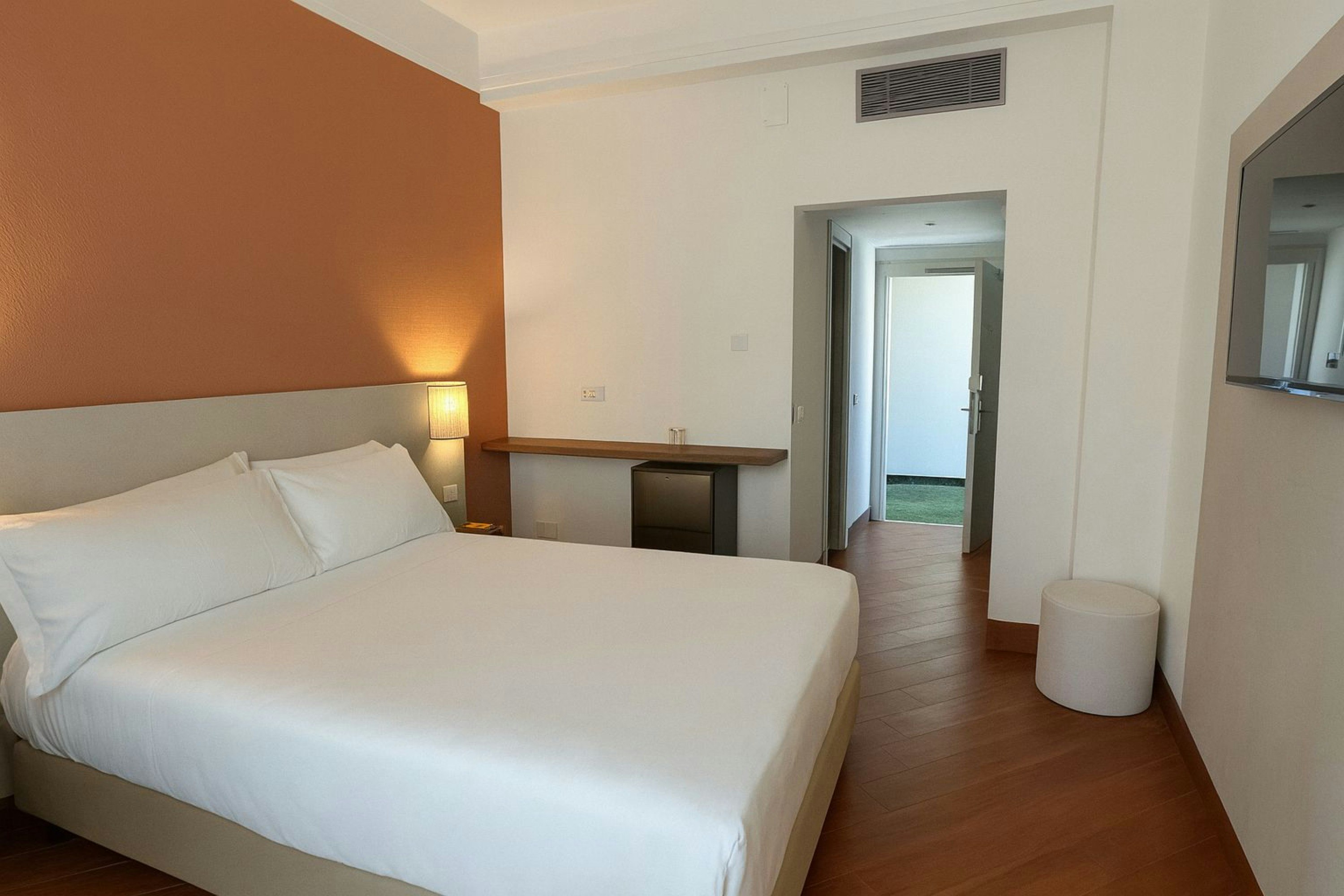 Hotel Delfino Taranto 8/74
