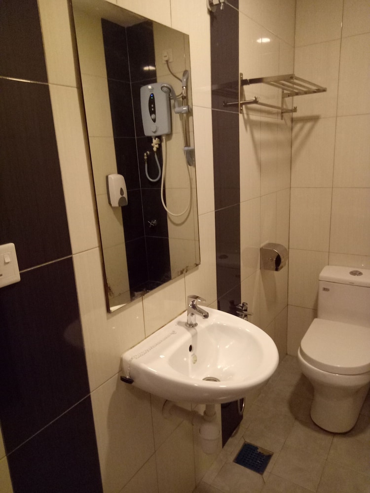 Hotel Sri Bernam 53/59