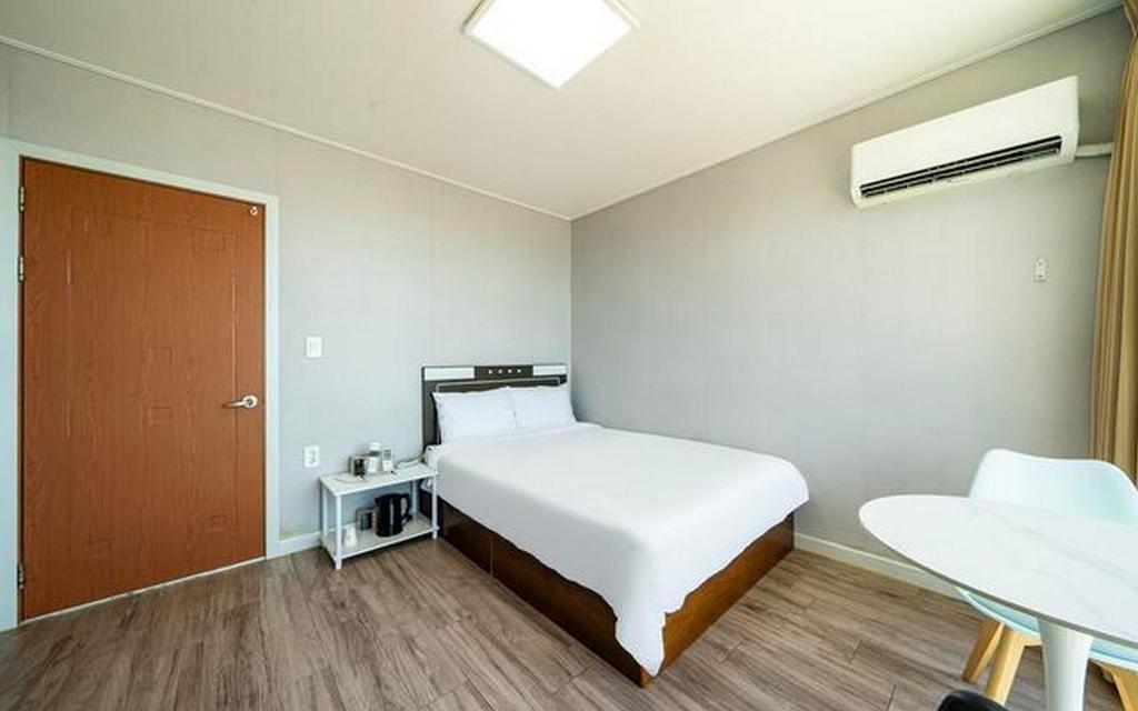 Anmyeondo Ocean Beach Motel 17/70