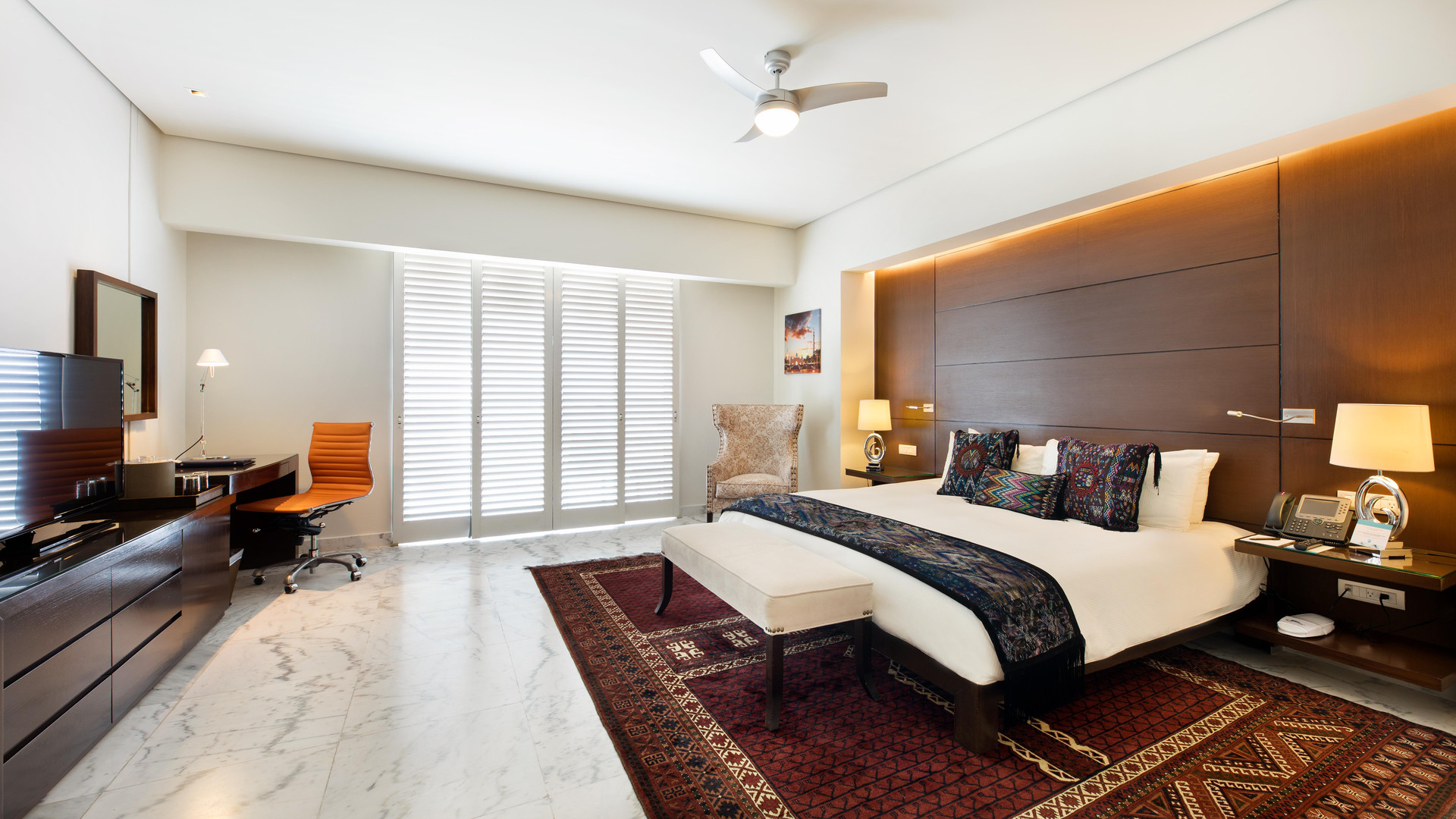 Master, Suite, with View