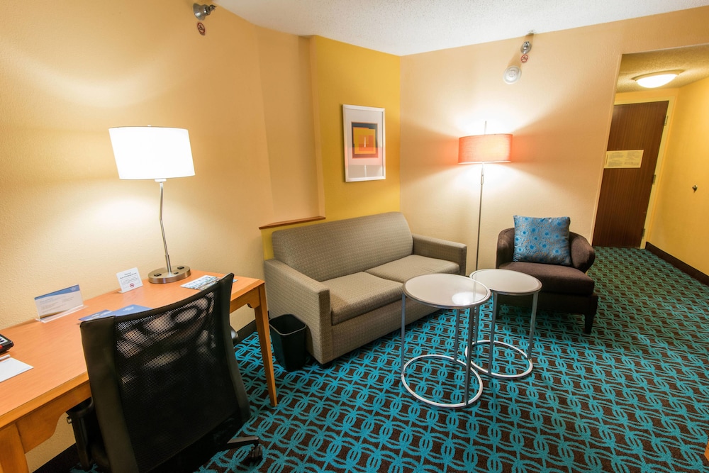 Fairfield Inn And Suites By Marriott Chesapeake 25/33