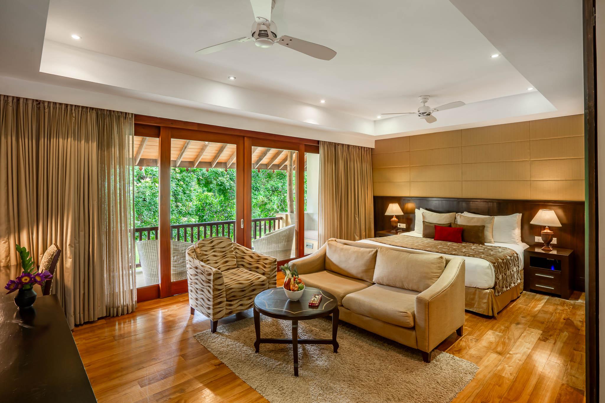 SIGNATURE SUITE