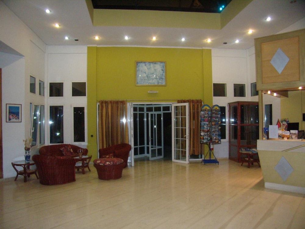Aegeon Hotel 35/68