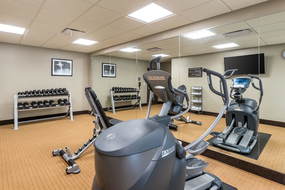 Sleep Inn & Suites West Des Moines near Jordan Creek 27/39