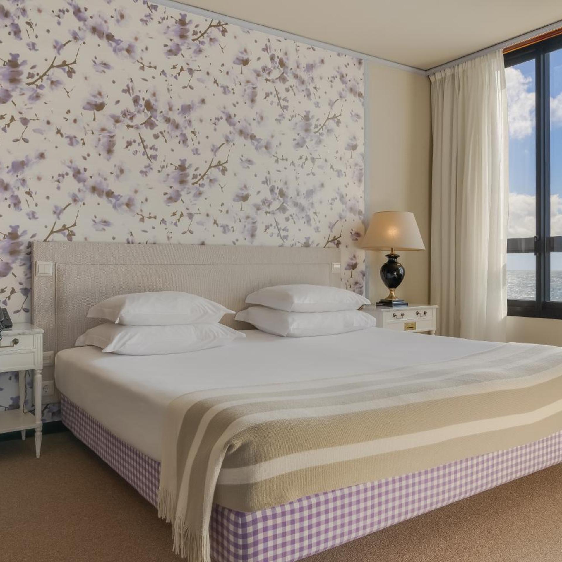 Senior, Suite, Sea View