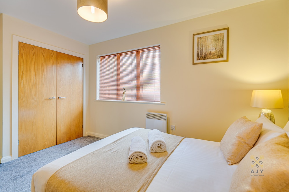 Mica Point City Centre Apartment 9/50