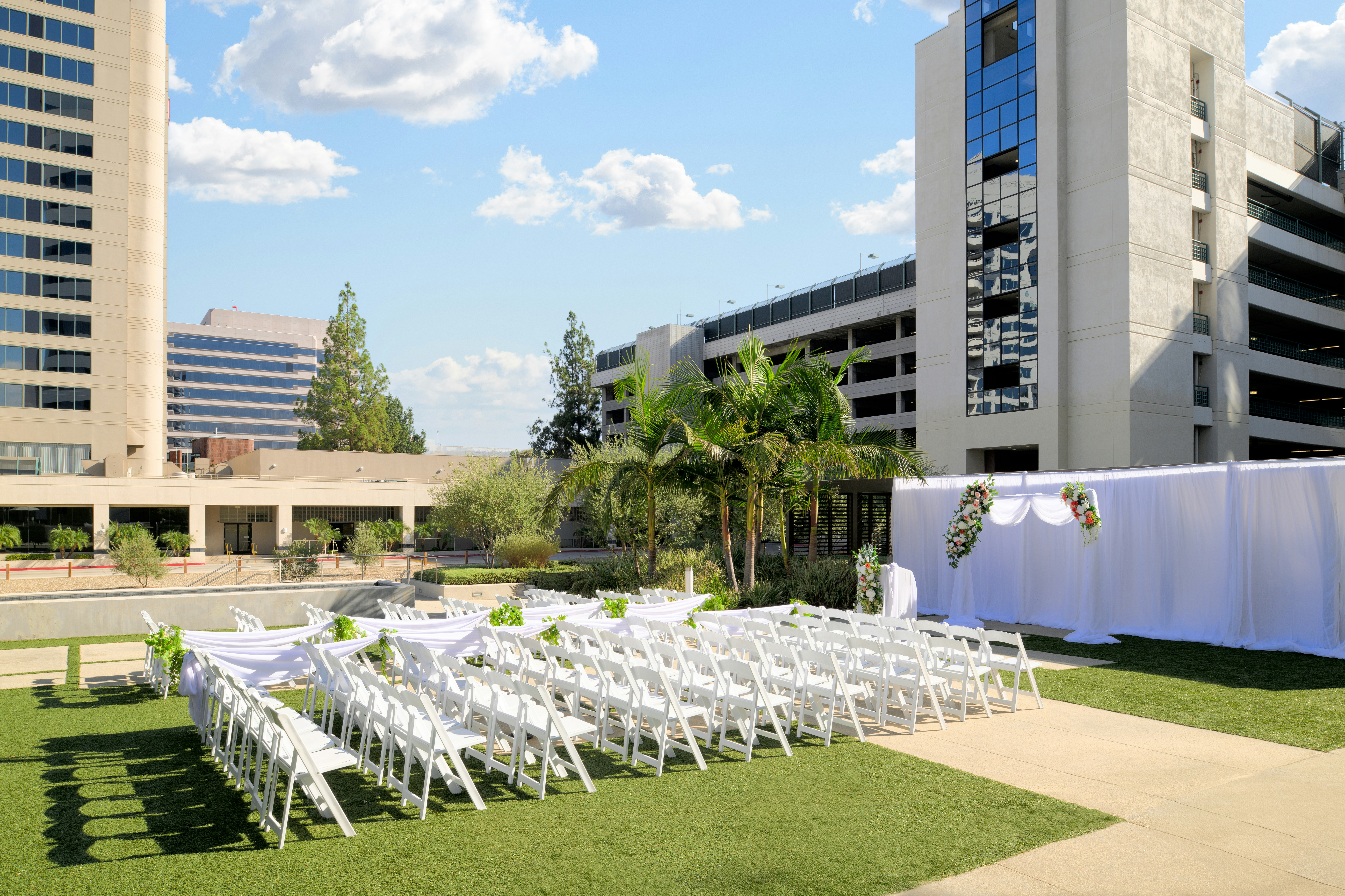 Hilton Woodland Hills Los Angeles 64/67