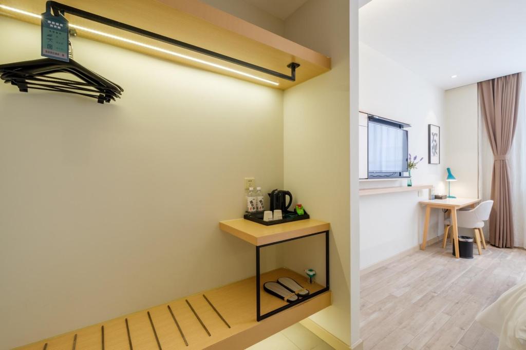 غرفة سوبيريور بسرير كوين، Home Inn (Tianjin West Railway Station) 6/6