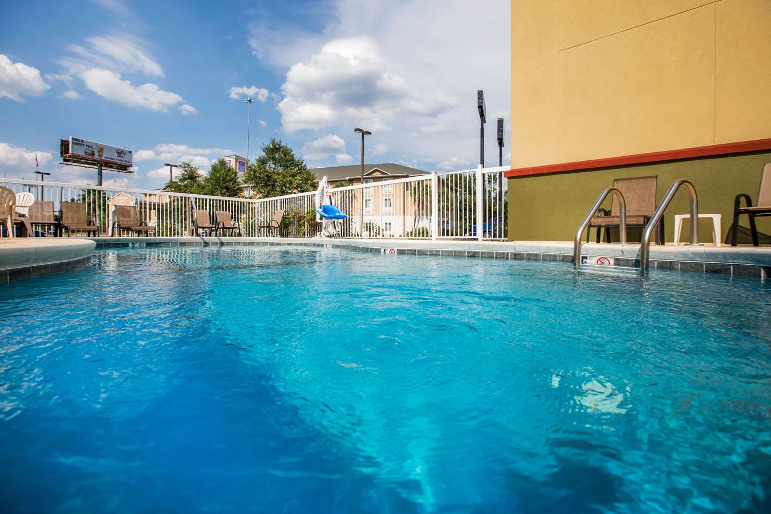 Econo Lodge Valdosta Mall Area 32/33