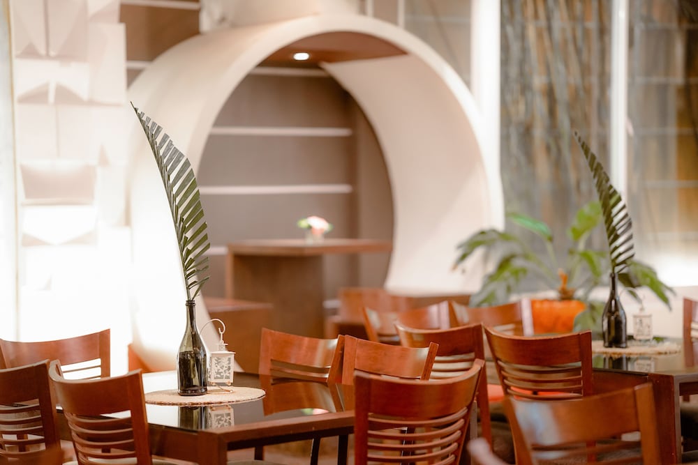 Emerald Boutique Hotel 39/55