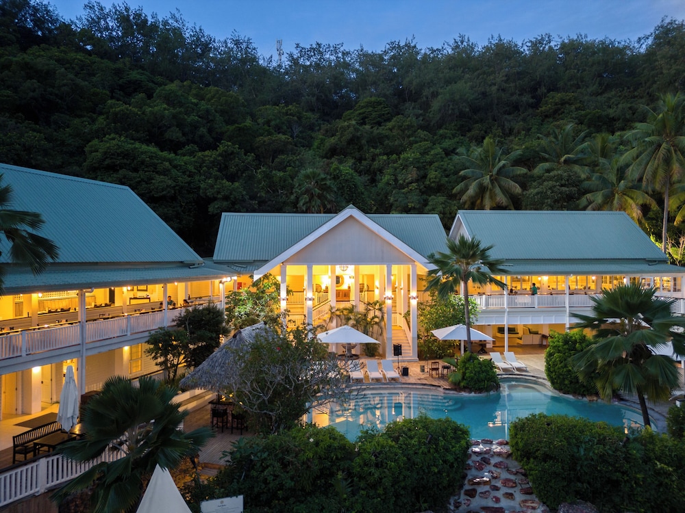 Malolo Island Resort 4/70