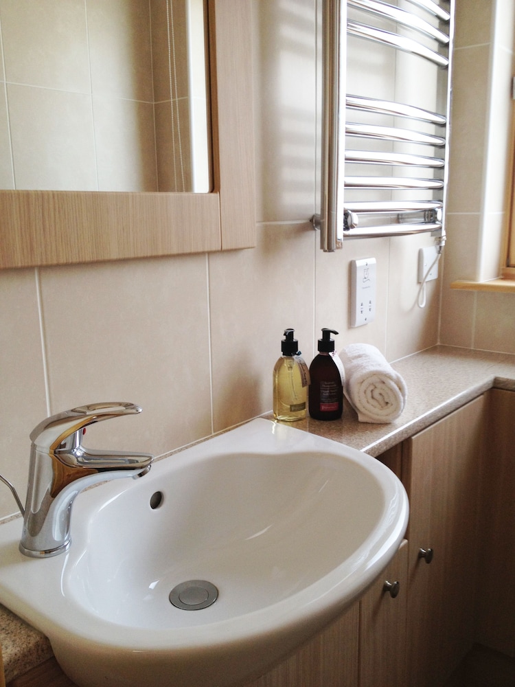 Errichel House and Cottages B&B 48/50