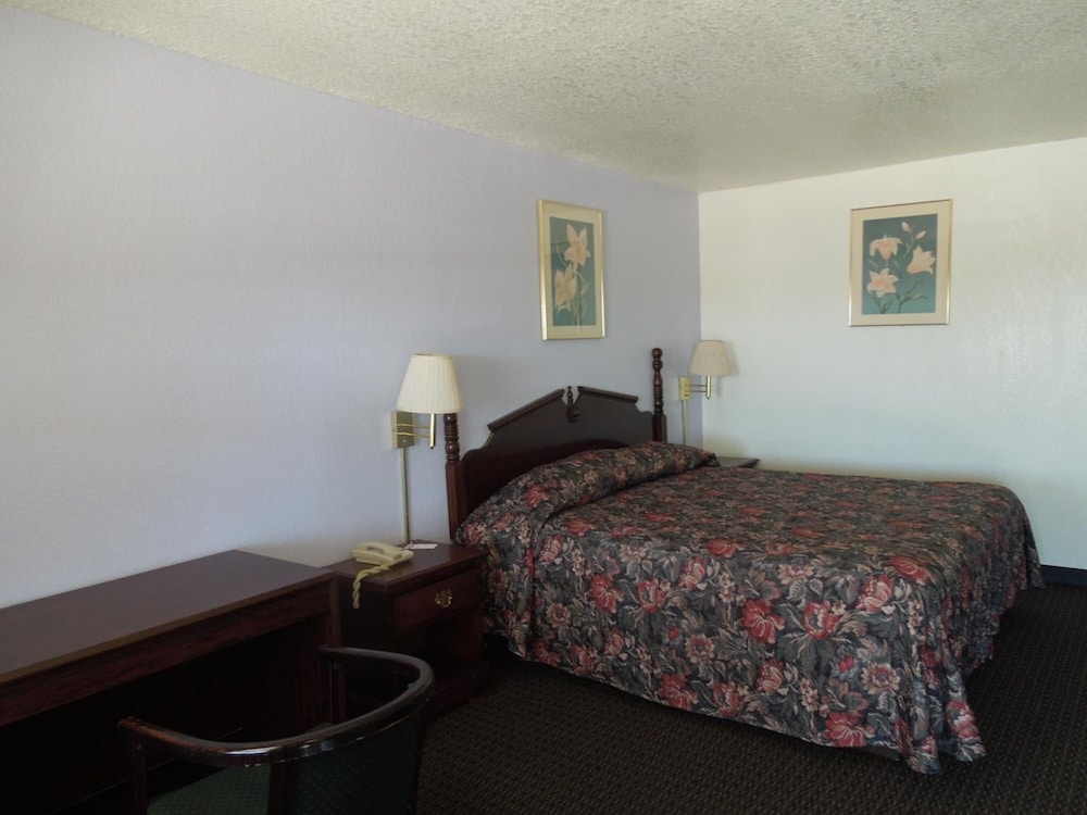 Knights Inn Mineral Wells 34/45