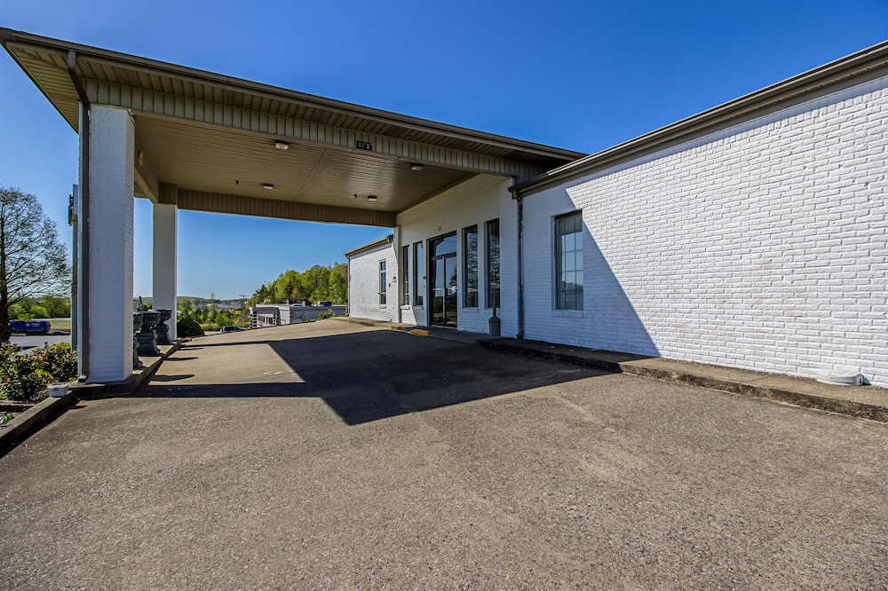 Motel6 Grand Rivers, KY 50/59
