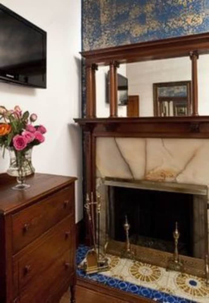 American Guest House 5/50
