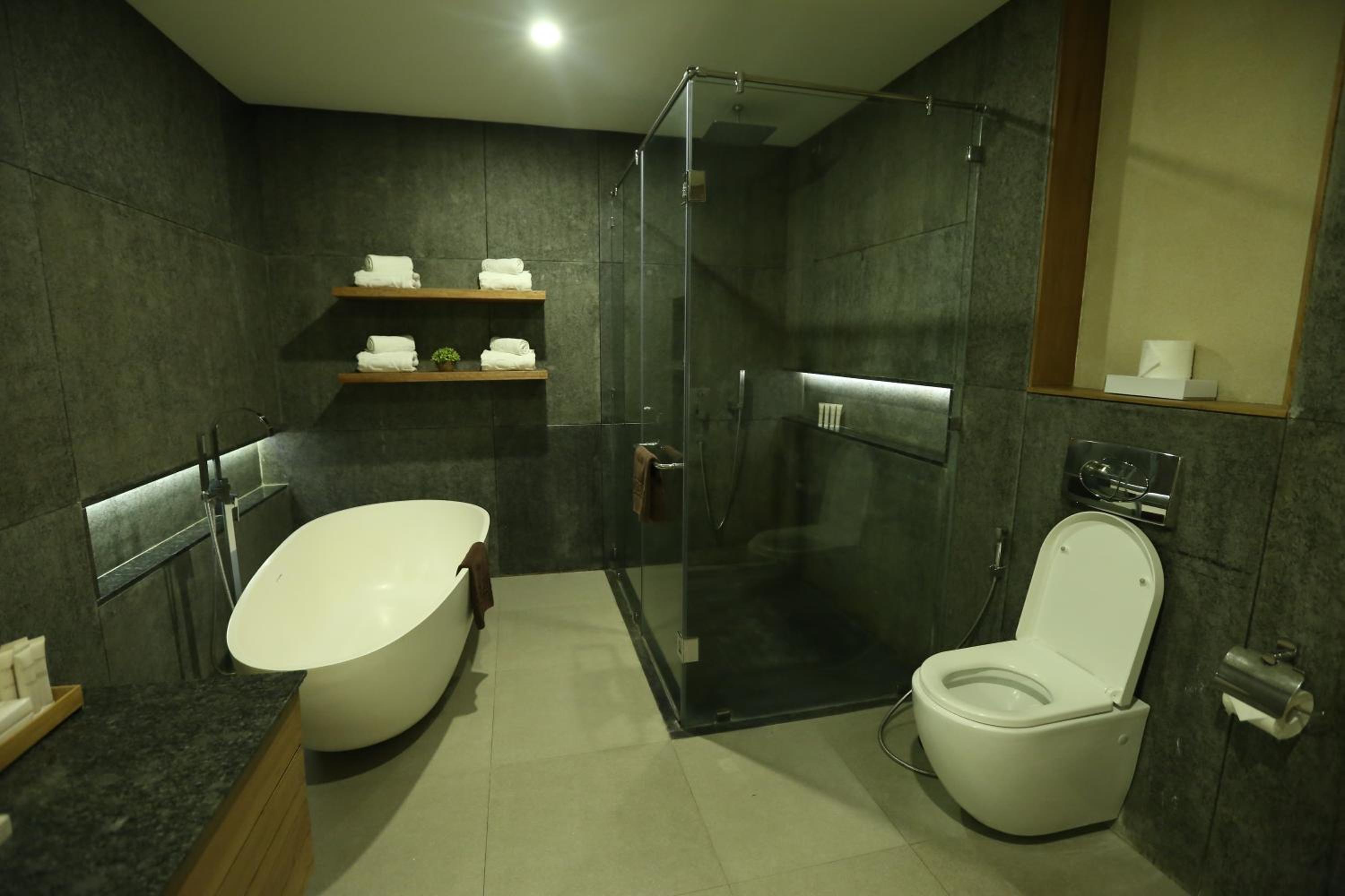 Escala Tagaytay 53/55
