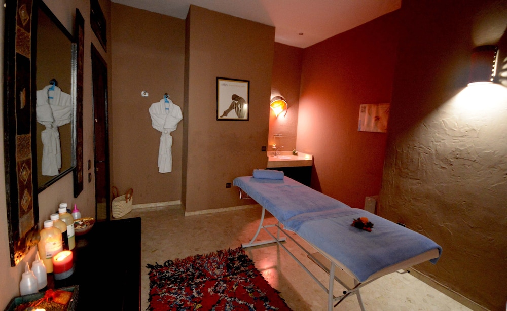 Hotel Oasis and Spa 27/50