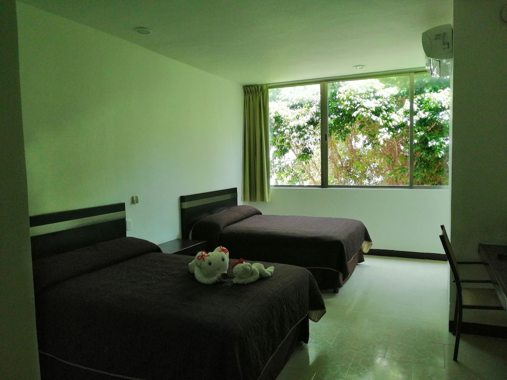 Hotel Plaza Playa 12/22
