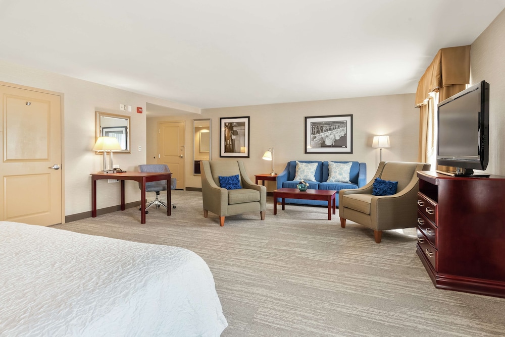 Hampton Inn Nashua 18/43
