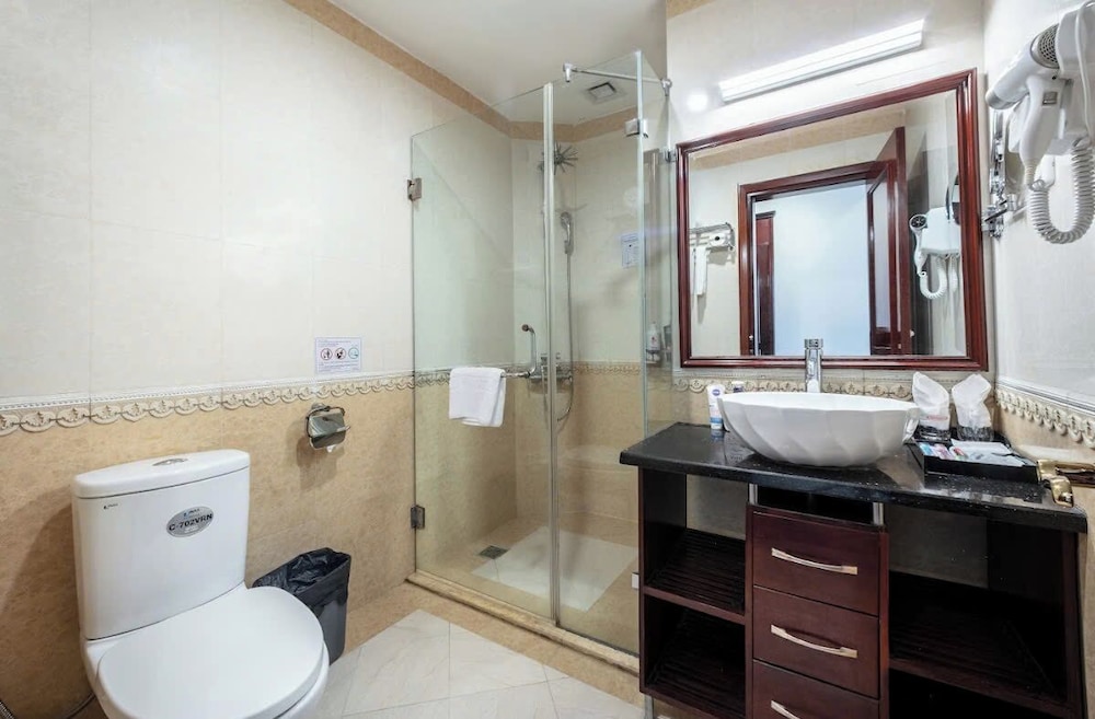 A25 Hotel - 15 Tran Quoc Toan 35/37